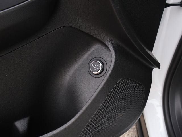 New 2026 Buick Envista Sport Touring w/ Convenience II Package FWD image 18