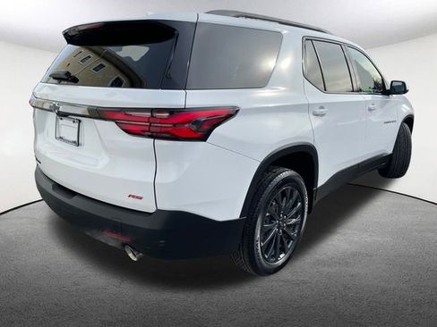 Used 2024 Chevrolet Traverse RS image 17
