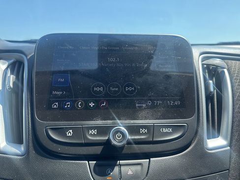 Used 2024 Chevrolet Malibu LT image 39