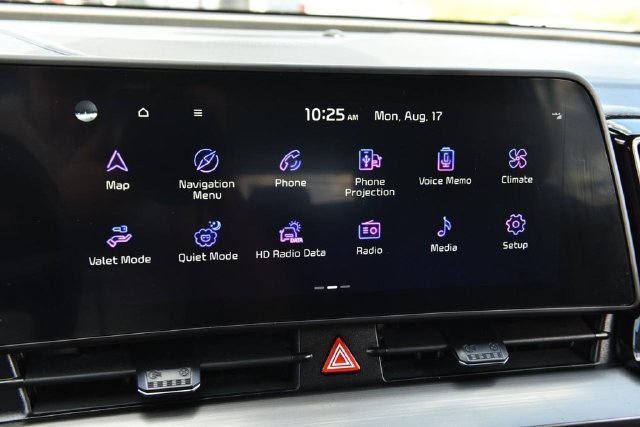 Used 2023 Kia Sportage EX FWD image 13