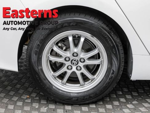 Used 2018 Toyota Prius Prime Plus image 27