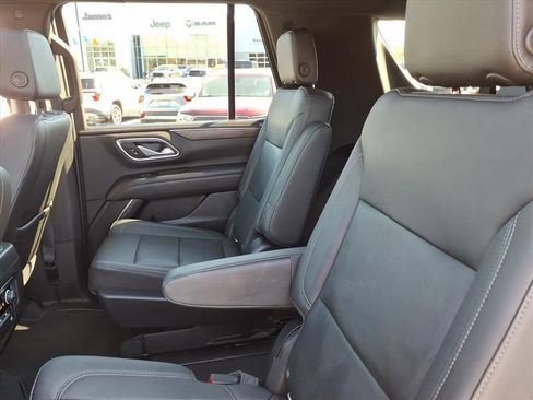 Used 2021 Chevrolet Tahoe Z71 w/ Z71 Signature Package image 21