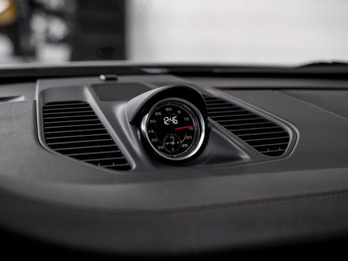 Used 2018 Porsche 911 Carrera GTS image 12