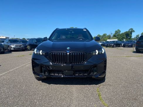 New 2026 BMW X5 xDrive40i w/ M Sport Package AWD/4WD image 2