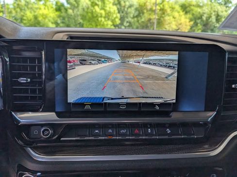 Certified 2025 Chevrolet Silverado 1500 LT AWD/4WD image 8