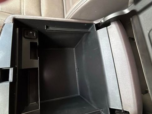 Used 2019 GMC Yukon Denali w/ Denali Ultimate Package image 14