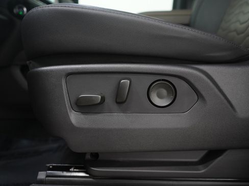 Used 2024 Chevrolet Silverado 1500 ZR2 image 25