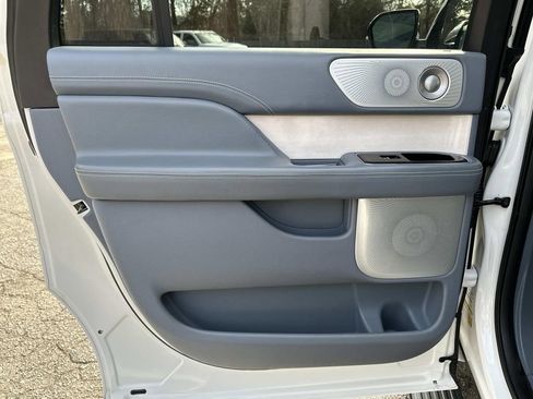 Used 2020 Lincoln Navigator L Black Label w/ Cargo Convenience Package image 23