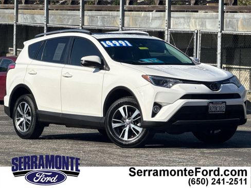 Used 2018 Toyota RAV4 XLE image 1