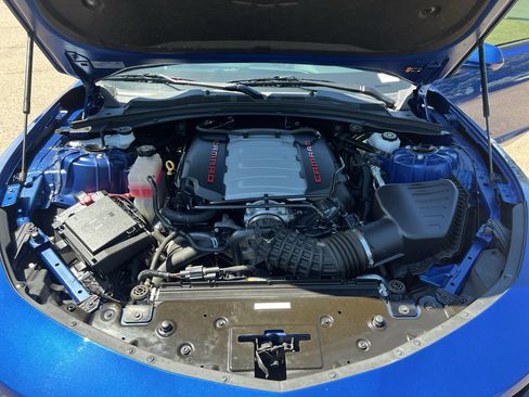 Used 2019 Chevrolet Camaro SS RWD image 16