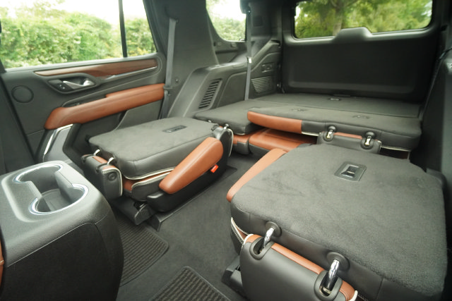 Used 2023 GMC Yukon Denali Ultimate AWD/4WD image 26
