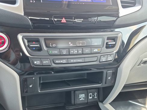 Used 2020 Honda Ridgeline RTL-E image 22