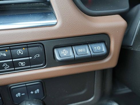 Used 2022 Chevrolet Tahoe High Country AWD/4WD image 38