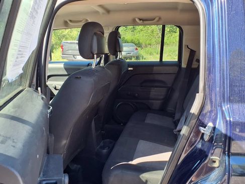 Used 2014 Jeep Patriot Sport AWD/4WD image 9