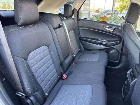 Certified 2024 Ford Edge SE image 10