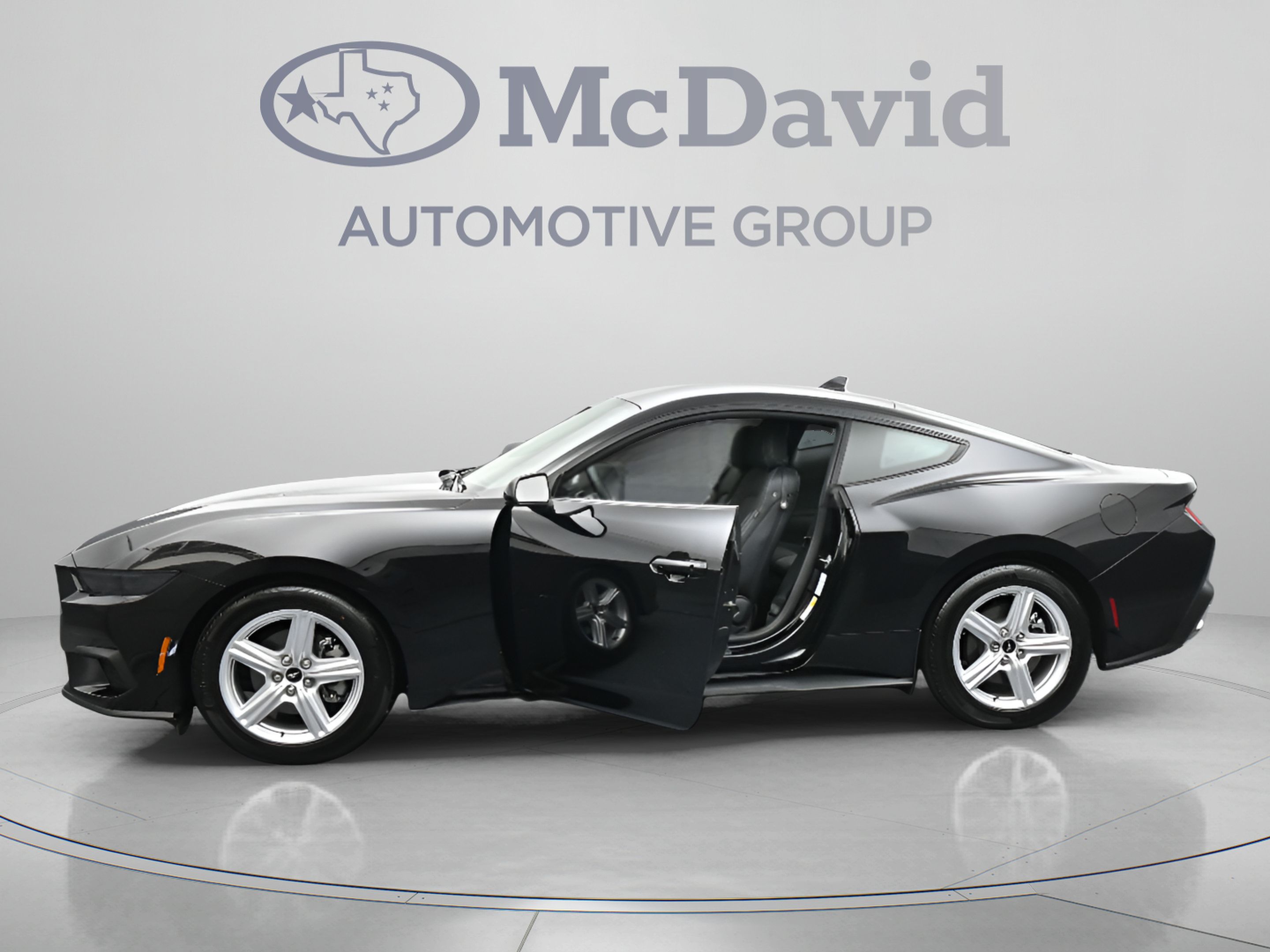 Used 2026 Ford Mustang Coupe RWD image 41