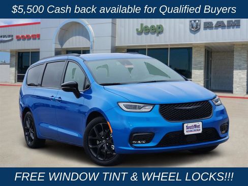 New 2026 Chrysler Pacifica Select w/ S Appearance Package FWD image 1