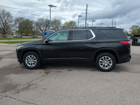 Used 2021 Chevrolet Traverse LT FWD image 5