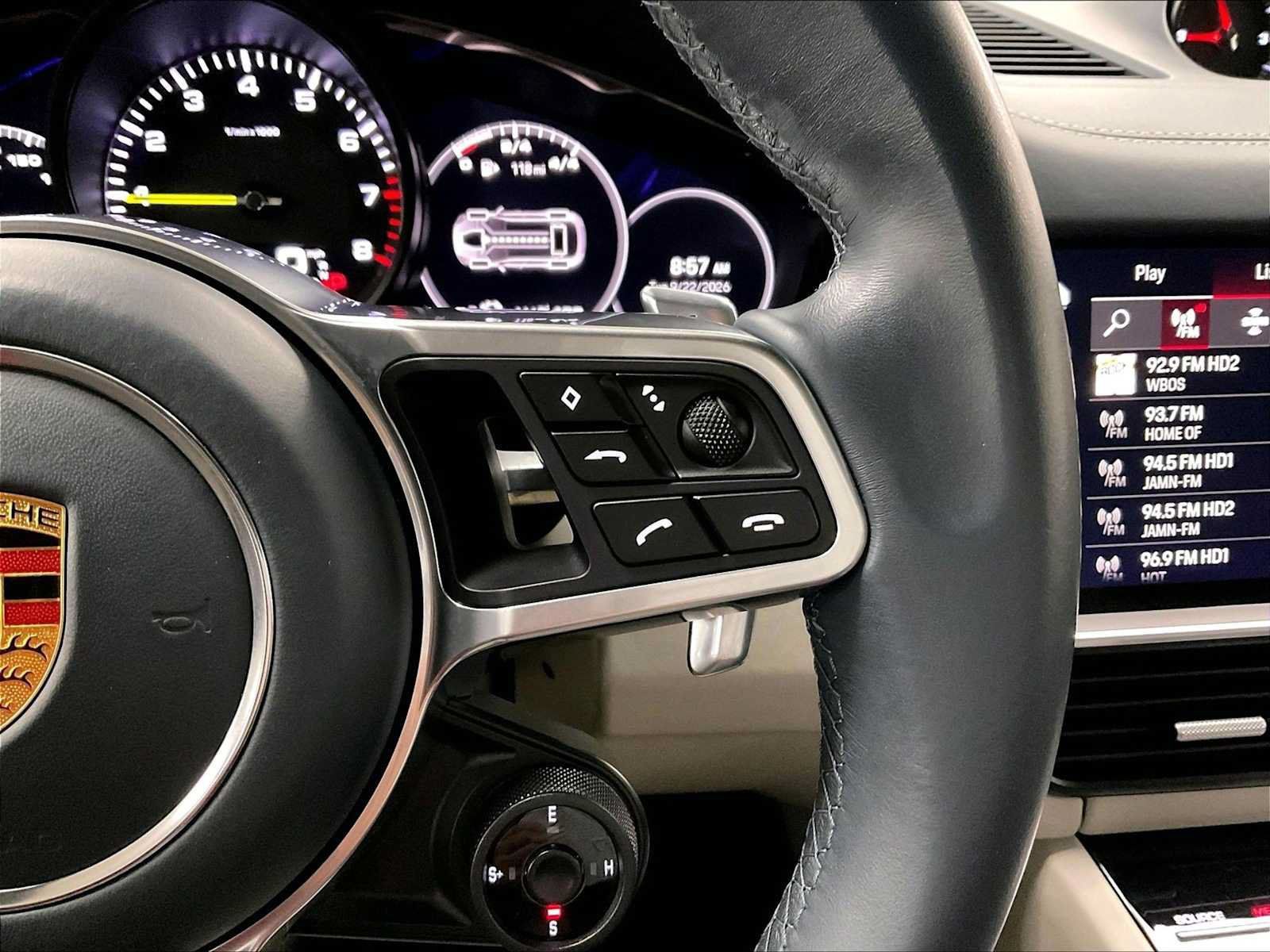 Certified 2023 Porsche Cayenne Platinum Edition AWD/4WD image 28