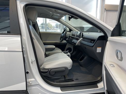 Used 2023 Hyundai Ioniq 5 SEL image 35