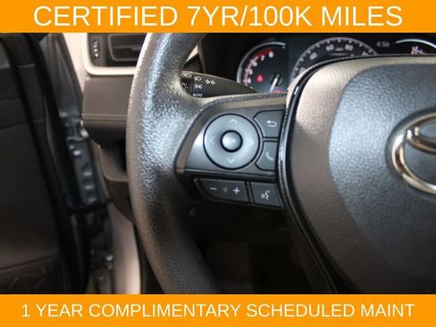Used 2025 Toyota RAV4 XLE AWD/4WD image 20