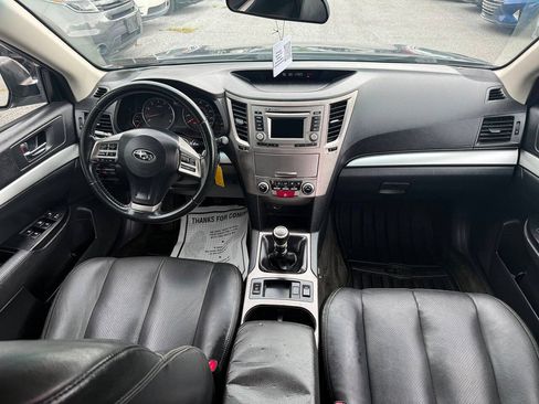 Used 2014 Subaru Outback 2.5i Premium AWD/4WD image 10
