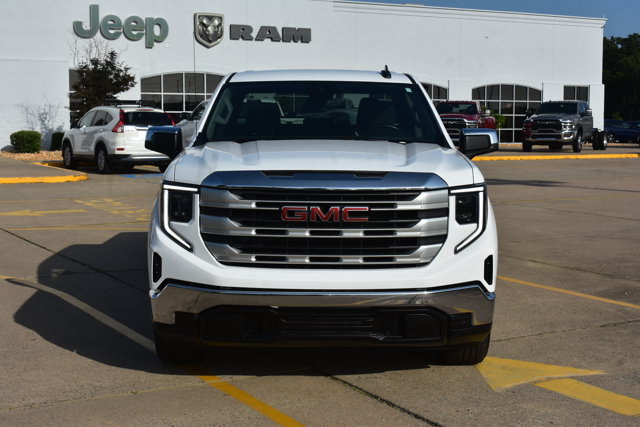 Used 2024 GMC Sierra 1500 SLE RWD image 2