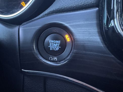 Used 2020 Jeep Grand Cherokee Limited w/ Luxury Group II image 27