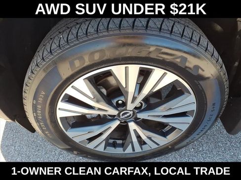 Used 2023 Nissan Rogue SV image 10