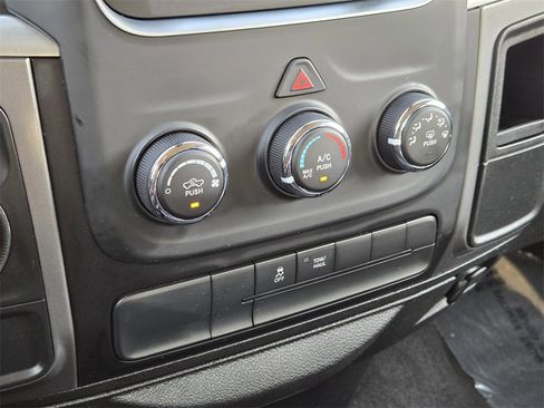 Used 2022 RAM 1500 Classic SLT image 44