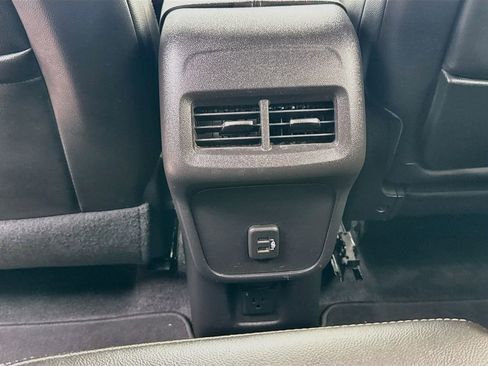 Used 2024 GMC Terrain Denali AWD/4WD image 26