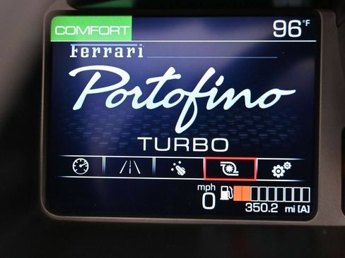 Used 2020 Ferrari Portofino RWD image 16