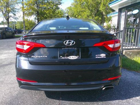 Used 2017 Hyundai Sonata SE w/ Cargo Package FWD image 6