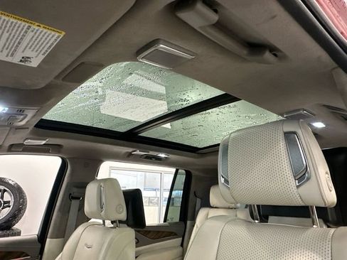 Used 2022 Cadillac Escalade ESV Sport Platinum image 23