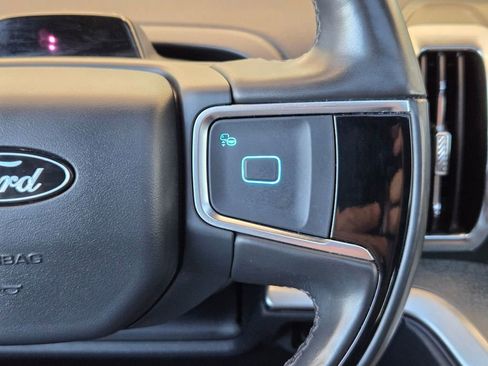Used 2025 Ford Expedition Tremor AWD/4WD image 24