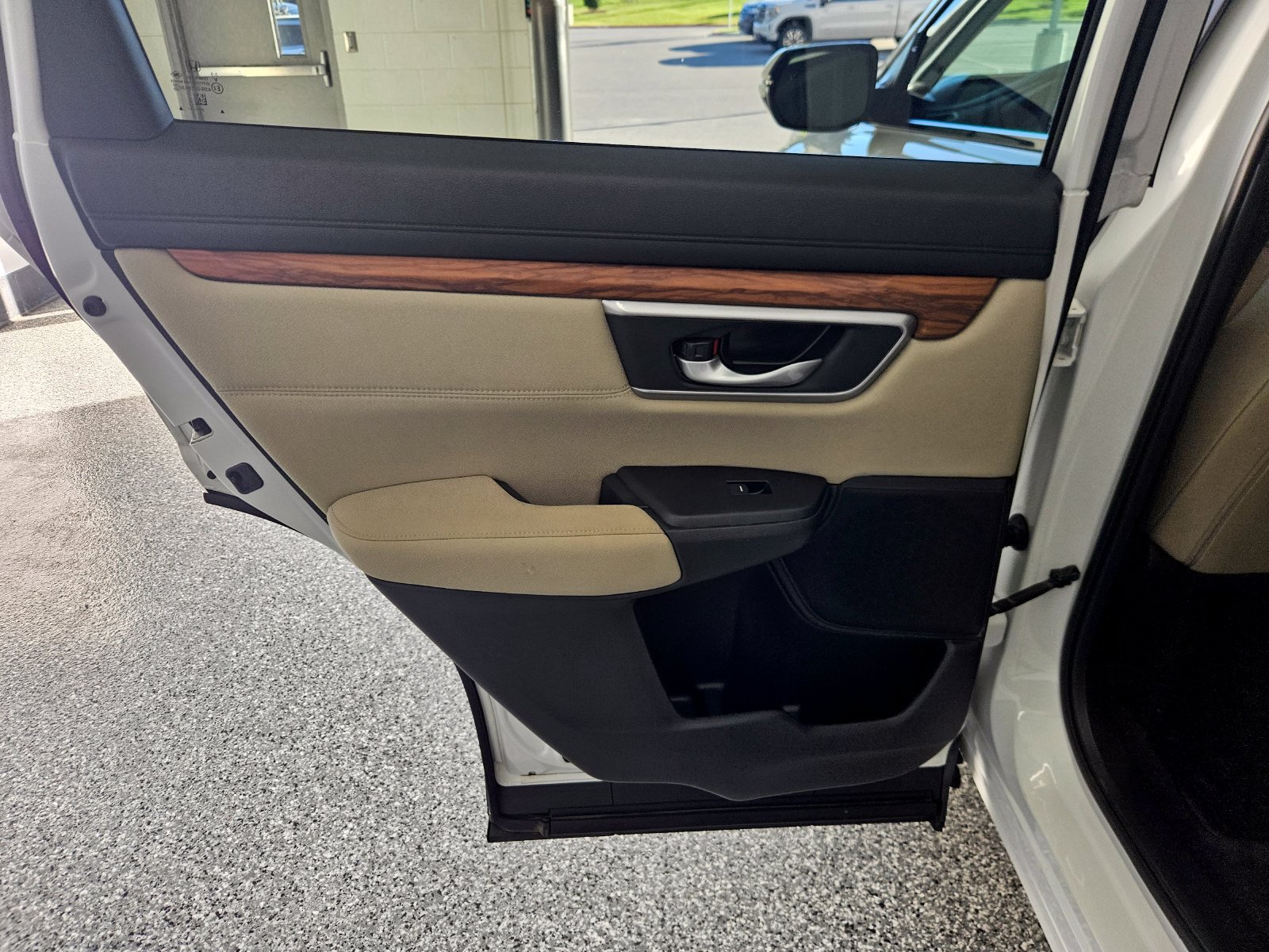 Used 2020 Honda CR-V EX image 41