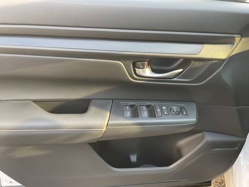 Certified 2025 Honda CR-V Sport image 9