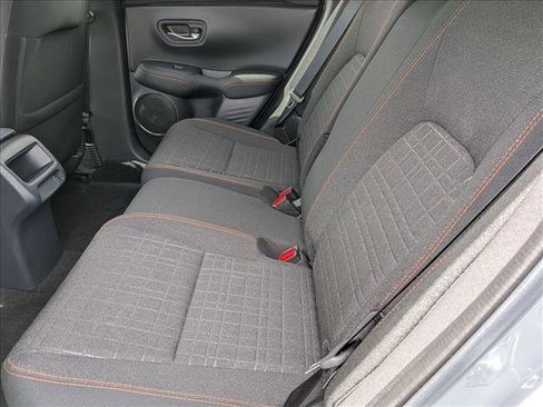 Used 2025 Honda HR-V Sport image 17