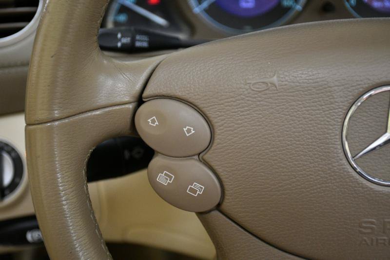 Used 2008 Mercedes-Benz SL 550 w/ P1 Pkg image 34