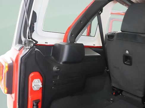 Used 2026 Jeep Wrangler Unlimited Rubicon AWD/4WD image 28