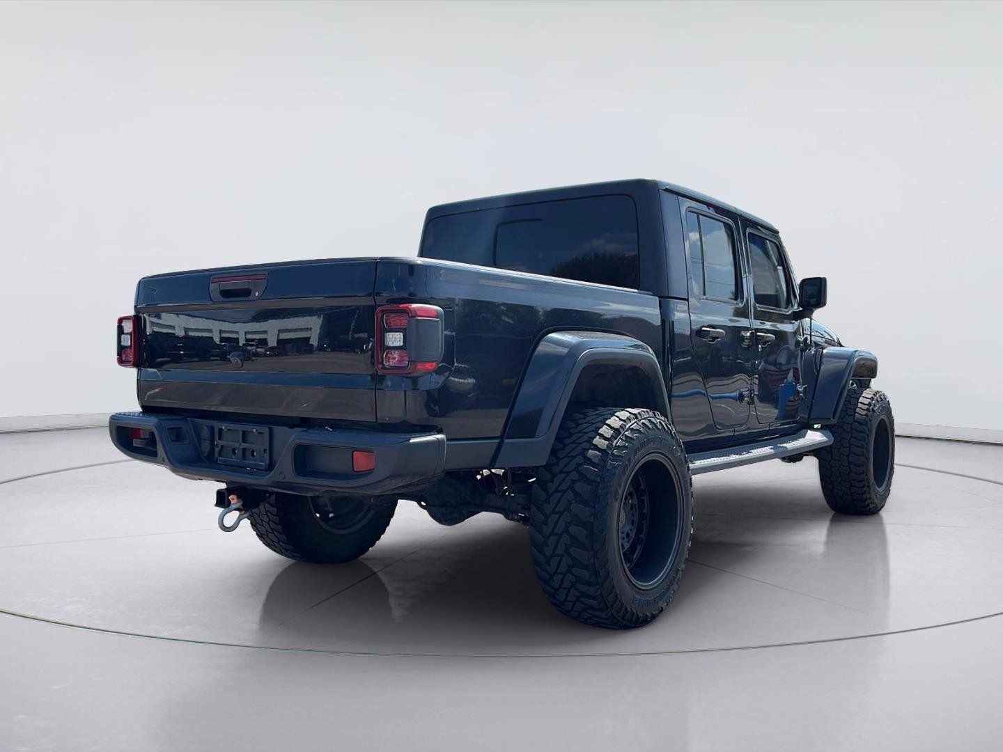Used 2020 Jeep Gladiator Overland AWD/4WD image 3