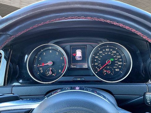 Used 2018 Volkswagen GTI Autobahn FWD image 18