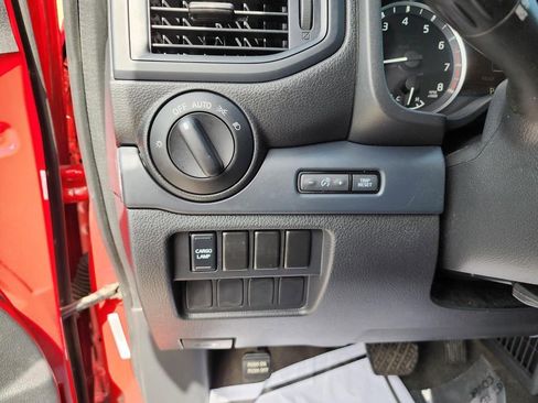 Used 2023 Nissan Titan S w/ S Utility Package image 14