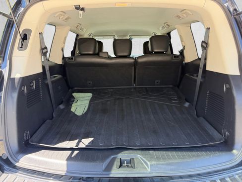 Used 2021 Nissan Armada SV w/ SV Appearance Package AWD/4WD image 23