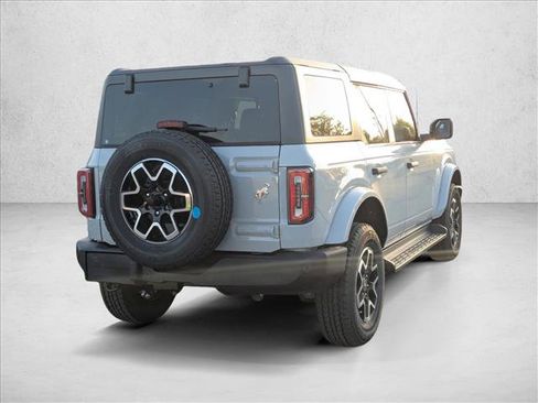 New 2026 Ford Bronco Outer Banks AWD/4WD image 2