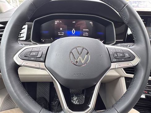 New 2026 Volkswagen Jetta SE FWD image 16