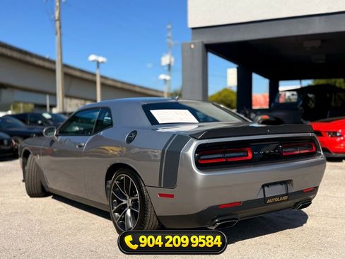 Used 2018 Dodge Challenger R/T Scat Pack w/ Leather Interior Group RWD image 6