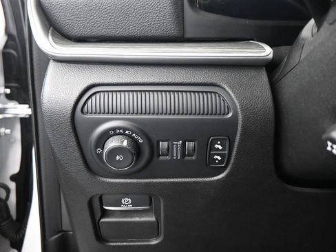 Used 2024 Jeep Wagoneer L Series II w/ Flexible Seating Group AWD/4WD image 14