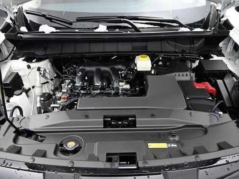 New 2026 Nissan Pathfinder SL image 17