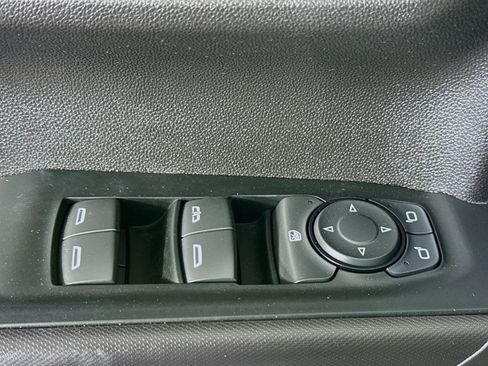 Used 2024 Chevrolet Silverado 1500 Custom image 22